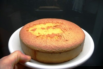 井村さんの万能白米粉で作ったスポンジケーキ