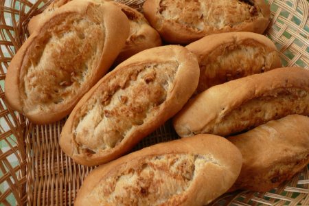 国産有機小麦粉の準強力粉でくるみパン